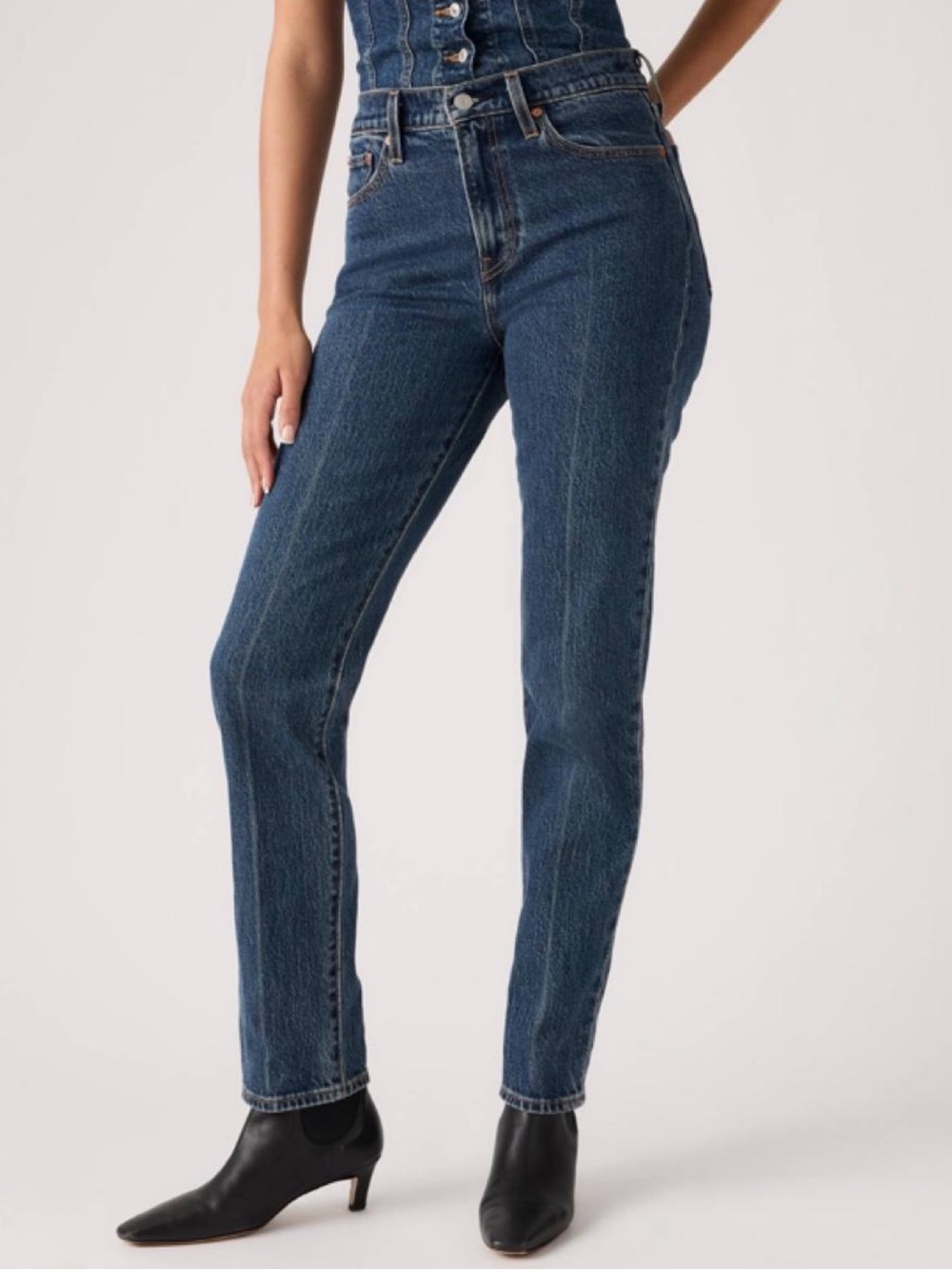 NEW Levi's Wedgie Slim Fit Dark Wash Jeans
